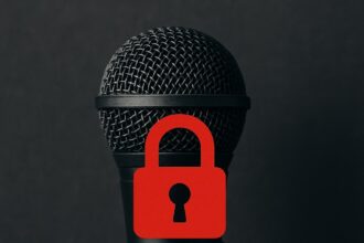 قفل میکروفون جمینای